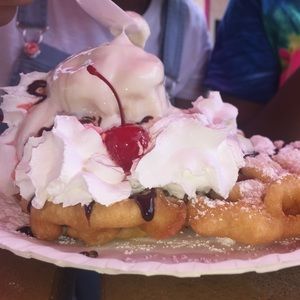 Meet your Posher, Lilibeth